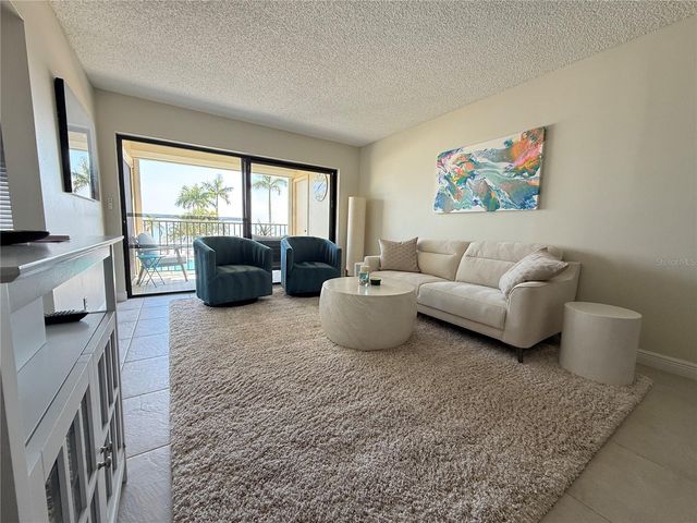 6322 PALMA DEL MAR BOULEVARD S 213, St Petersburg, FL 33715