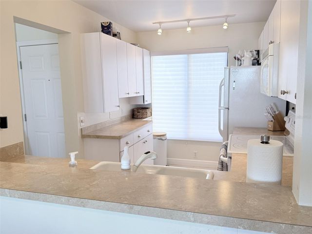 6322 PALMA DEL MAR BOULEVARD S 213, St Petersburg, FL 33715