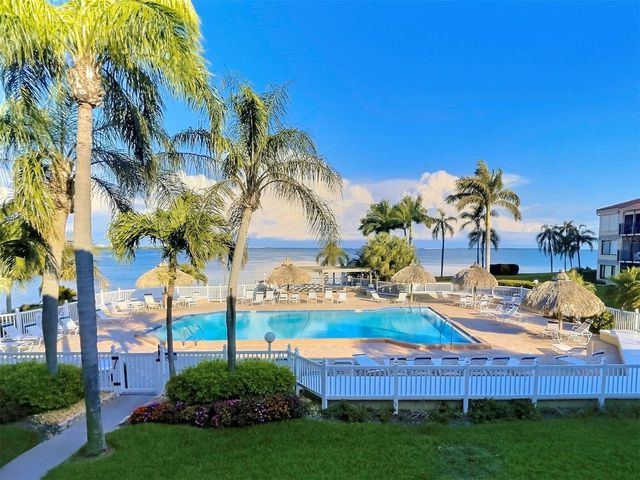 6322 PALMA DEL MAR BOULEVARD S 213, St Petersburg, FL 33715