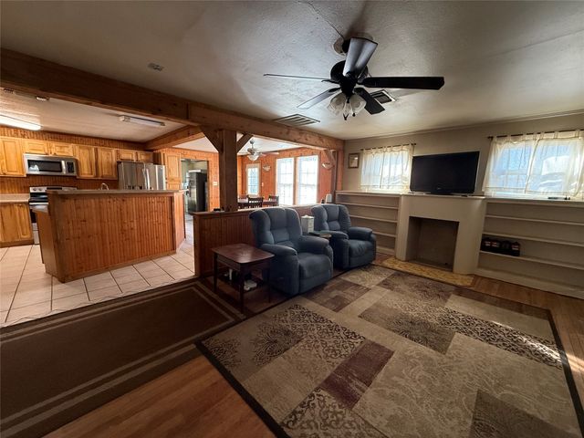 307 Cedar Street, Palo Pinto, TX 76484