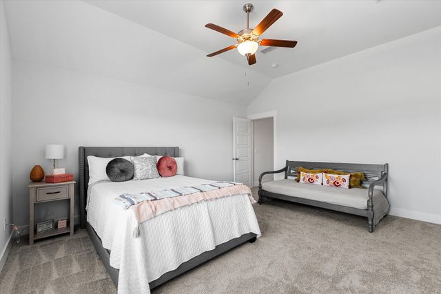 2116 Goby Dr, Murfreesboro, TN 37130
