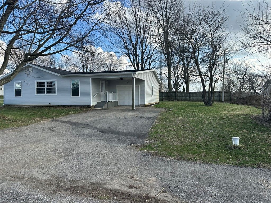 215 Rooney Drive, Urbana, OH 43078