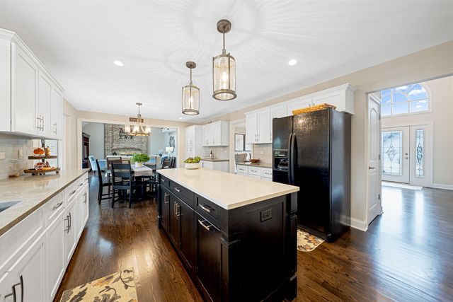 14145 Aldwych Drive, Orland Park, IL 60462