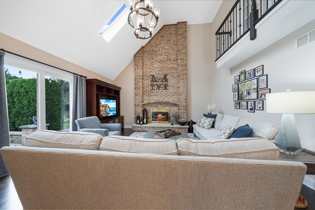 14145 Aldwych Drive, Orland Park, IL 60462