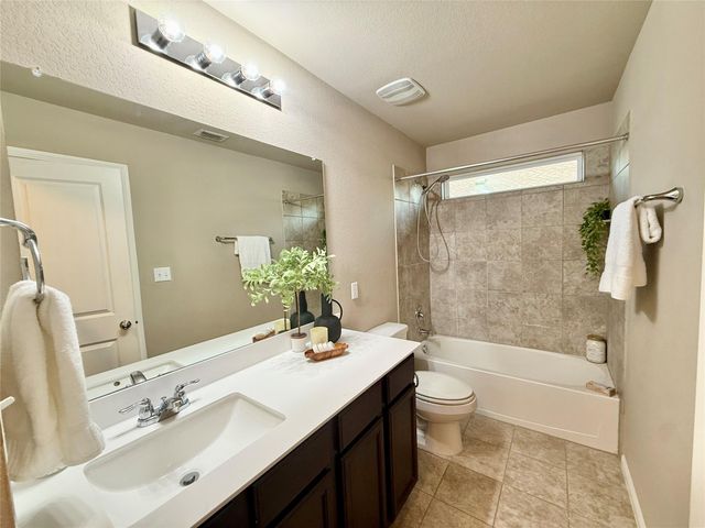 202 Mossycup DR, San Marcos, TX 78666