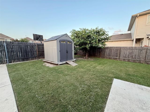 202 Mossycup DR, San Marcos, TX 78666