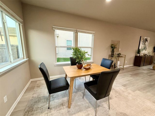 202 Mossycup DR, San Marcos, TX 78666