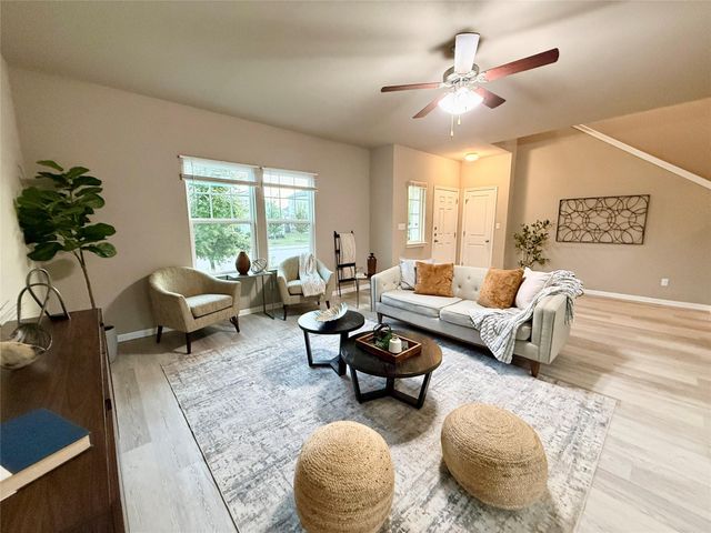 202 Mossycup DR, San Marcos, TX 78666