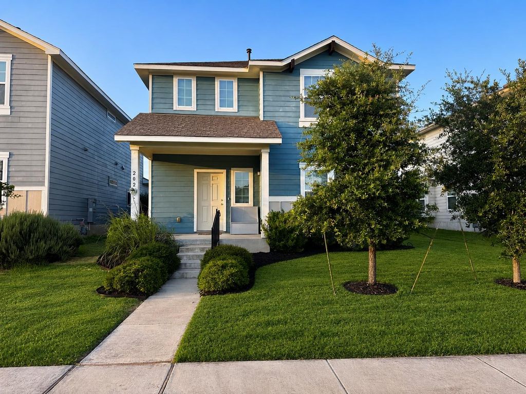 202 Mossycup DR, San Marcos, TX 78666