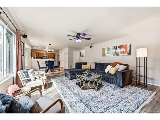 7277 Pine Hills Way, Littleton, CO 80125