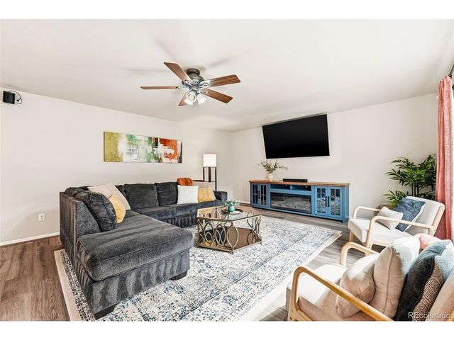 7277 Pine Hills Way, Littleton, CO 80125