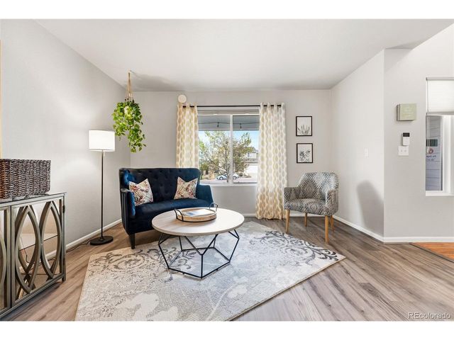 7277 Pine Hills Way, Littleton, CO 80125