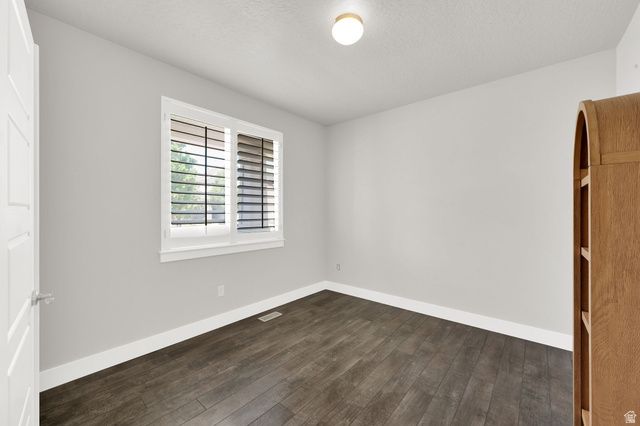 10651 S POPPY MEADOW LN, South Jordan, UT 84009