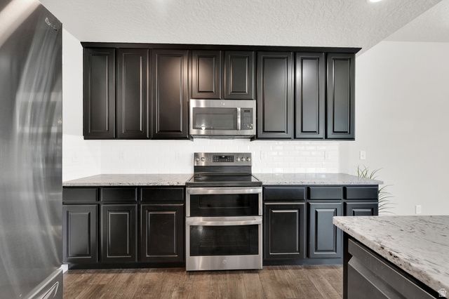 10651 S POPPY MEADOW LN, South Jordan, UT 84009