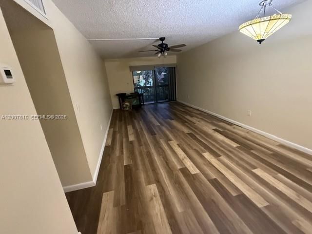 709 Curtiss Pkwy 20, Miami Springs, FL 33166