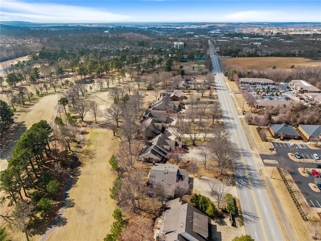 2583 Joyce Boulevard, Fayetteville, AR 72703