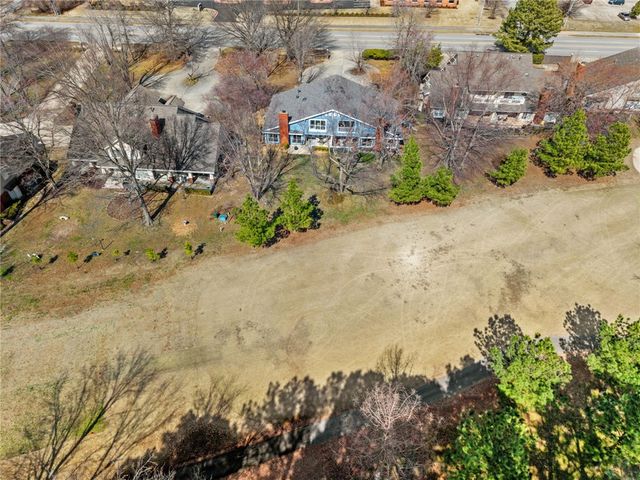 2583 Joyce Boulevard, Fayetteville, AR 72703