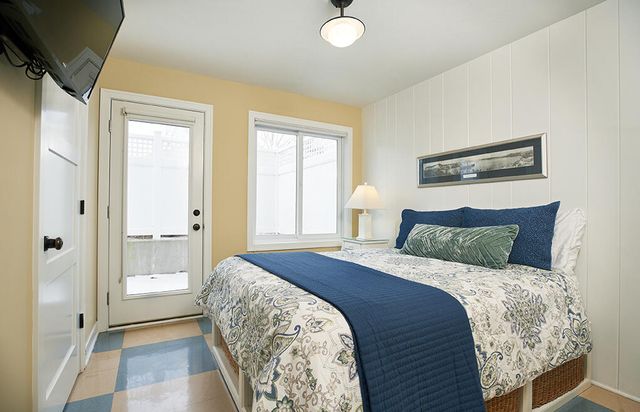 2057 Lake Street 6H, Holland, MI 49424