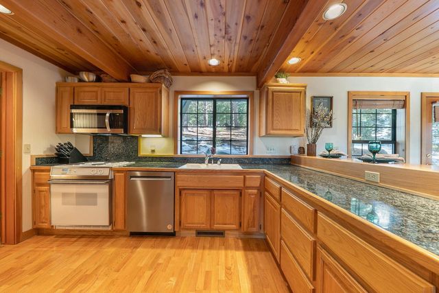 725 Conifer, Truckee, CA 96160