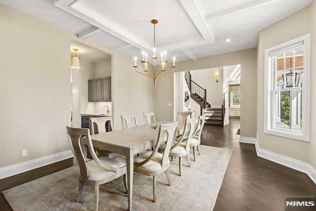 396 Knollwood Road, Ridgewood, NJ 07450
