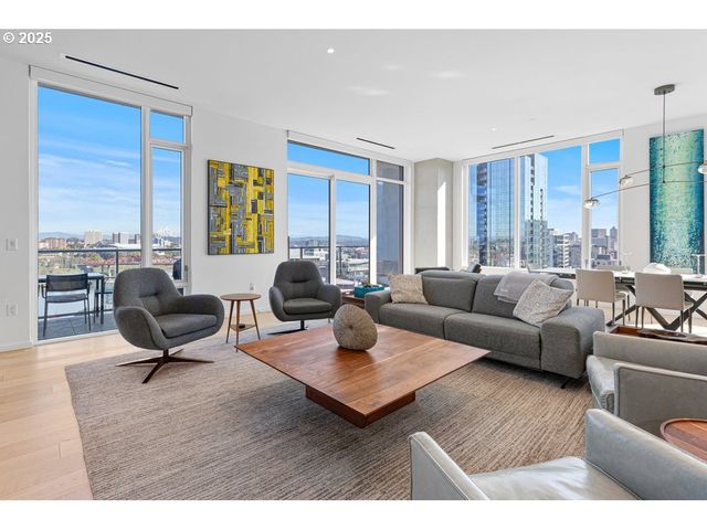 1150 Nw QUIMBY St 1912, Portland, OR 97209