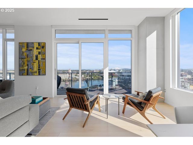 1150 Nw QUIMBY St 1912, Portland, OR 97209