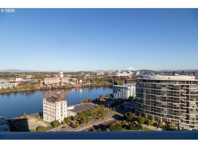 1150 Nw QUIMBY St 1912, Portland, OR 97209