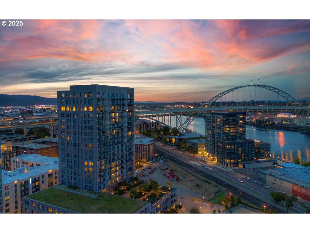 1150 Nw QUIMBY St 1912, Portland, OR 97209