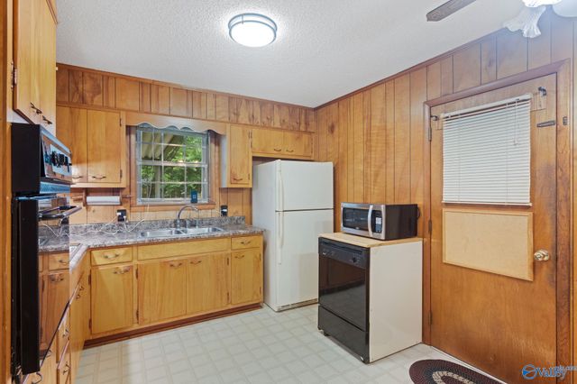 1216 Seton Avenue, Decatur, AL 35601