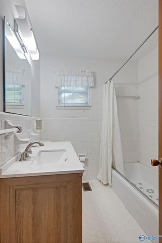 1216 Seton Avenue, Decatur, AL 35601