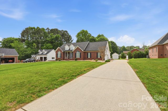 169 Sagemore Road, Mooresville, NC 28117