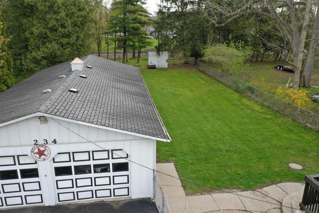 234 N Howard Avenue, Croswell, MI 48022