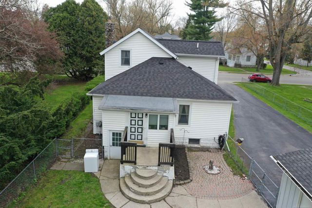 234 N Howard Avenue, Croswell, MI 48022