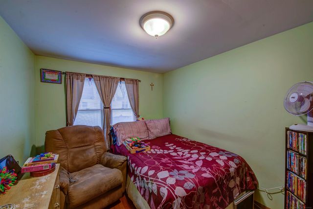 234 N Howard Avenue, Croswell, MI 48022