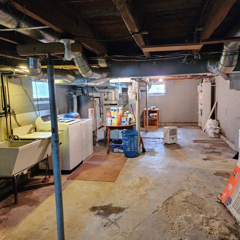 234 N Howard Avenue, Croswell, MI 48022