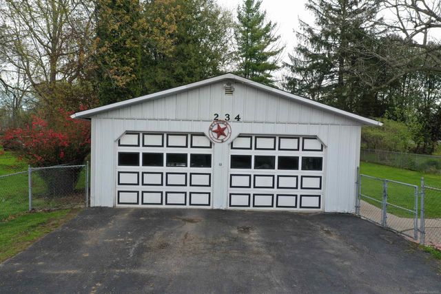 234 N Howard Avenue, Croswell, MI 48022