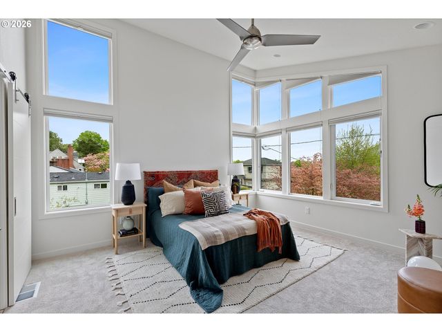 4041 Se KNAPP St, Portland, OR 97202