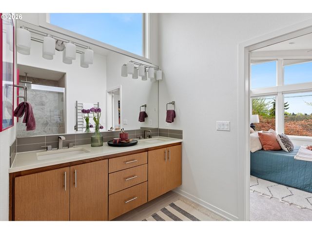 4041 Se KNAPP St, Portland, OR 97202