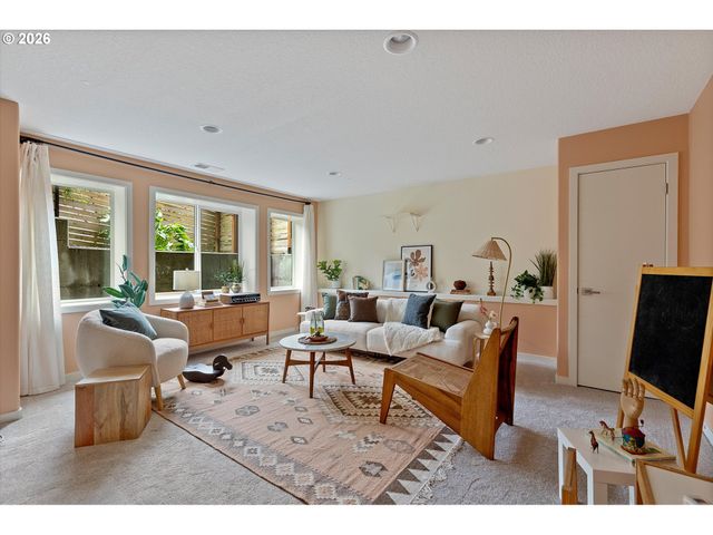 4041 Se KNAPP St, Portland, OR 97202