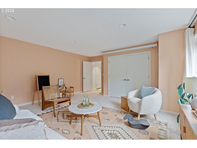 4041 Se KNAPP St, Portland, OR 97202