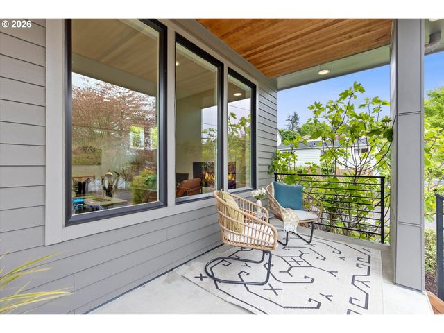 4041 Se KNAPP St, Portland, OR 97202