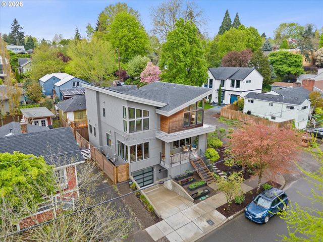 4041 Se KNAPP St, Portland, OR 97202