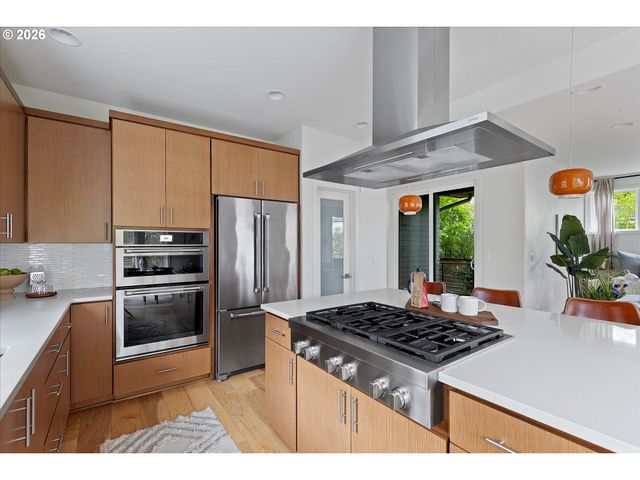 4041 Se KNAPP St, Portland, OR 97202