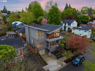 4041 Se KNAPP St, Portland, OR 97202