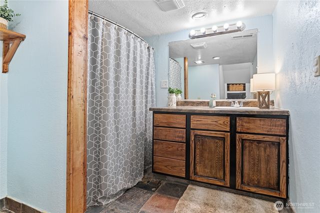 2654 Halverstick Road, Lynden, WA 98264