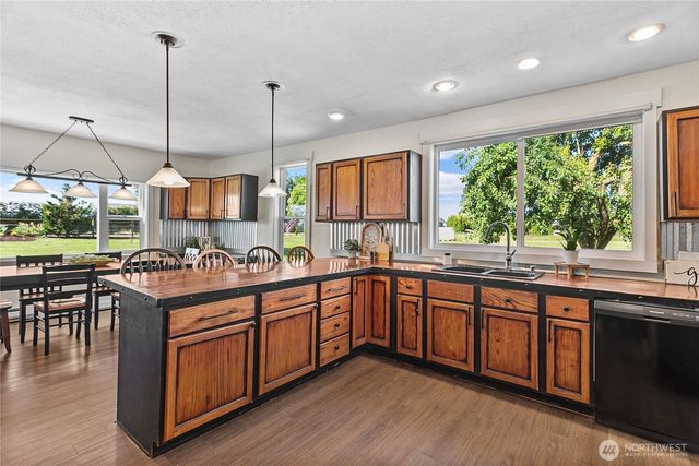 2654 Halverstick Road, Lynden, WA 98264