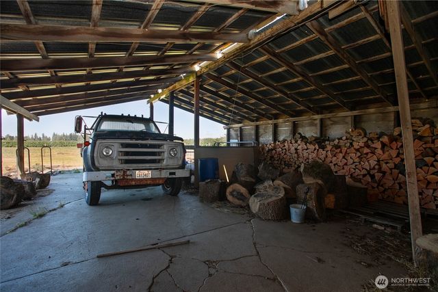 2654 Halverstick Road, Lynden, WA 98264
