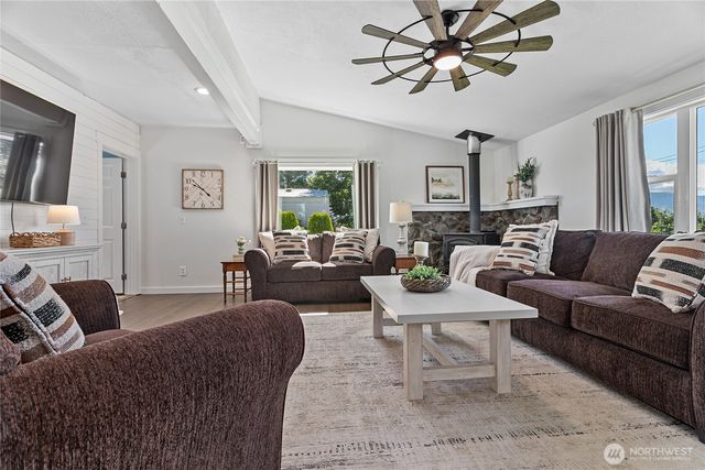 2654 Halverstick Road, Lynden, WA 98264