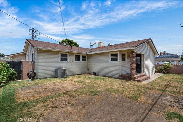 8534 Phlox Drive, Buena Park, CA 90620