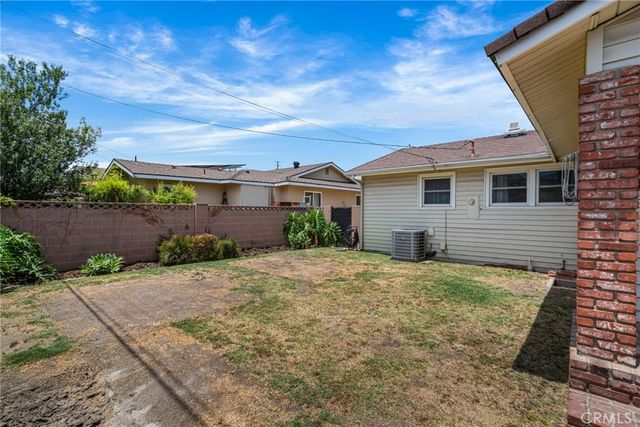 8534 Phlox Drive, Buena Park, CA 90620